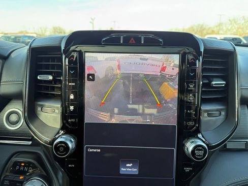 Used 2023 RAM 1500 Limited w/ Body Color Bumper Group image 22