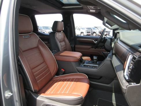 Certified 2025 GMC Sierra 1500 Denali Ultimate AWD/4WD image 28