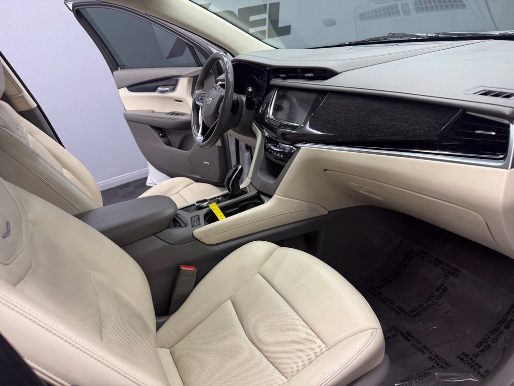 Used 2020 Cadillac XT6 Premium Luxury FWD image 52