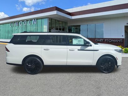 New 2025 Lincoln Navigator L Reserve w/ Jet Appearance Package