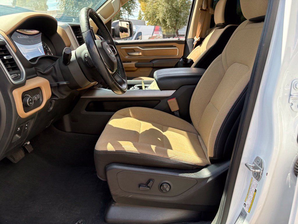 Used 2019 RAM 1500 Big Horn AWD/4WD image 9