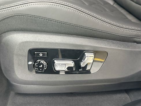 New 2026 BMW X5 xDrive40i w/ M Sport Package image 19