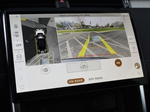 New 2026 Land Rover Discovery Sport Landmark AWD/4WD image 19