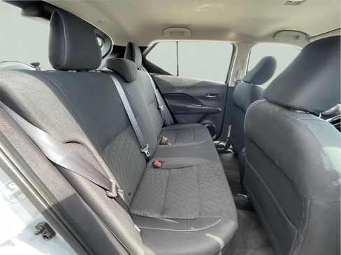 Used 2024 Nissan Kicks SV FWD image 18