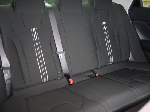 Certified 2024 Hyundai Elantra SEL image 19