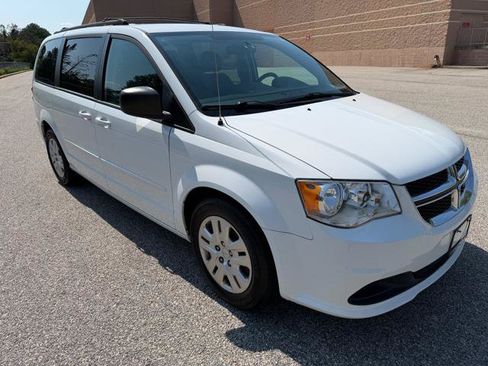 Used 2017 Dodge Grand Caravan SE w/ Power Window Group FWD image 37