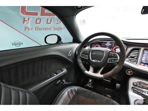 Used 2023 Dodge Challenger SRT Hellcat image 6