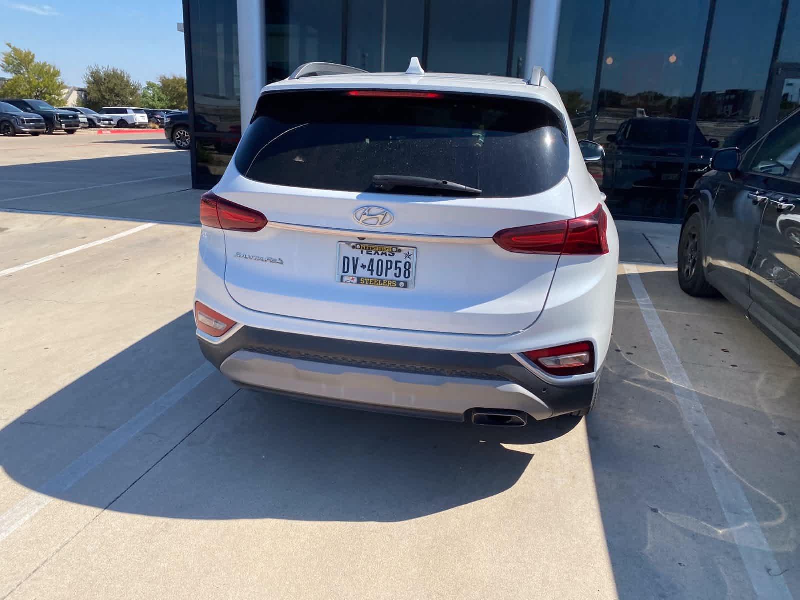 Used 2019 Hyundai Santa Fe FWD image 11