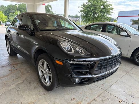 Used 2018 Porsche Macan AWD/4WD image 4