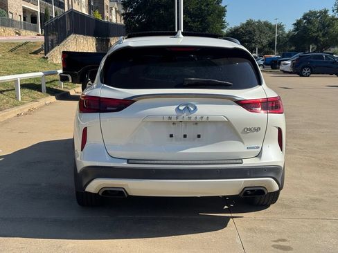 Used 2020 INFINITI QX50 Essential w/ Edition 30 Package FWD image 5