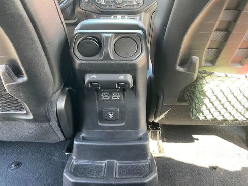 Used 2020 Jeep Wrangler Unlimited Rubicon w/ Dual Top Group AWD/4WD image 28