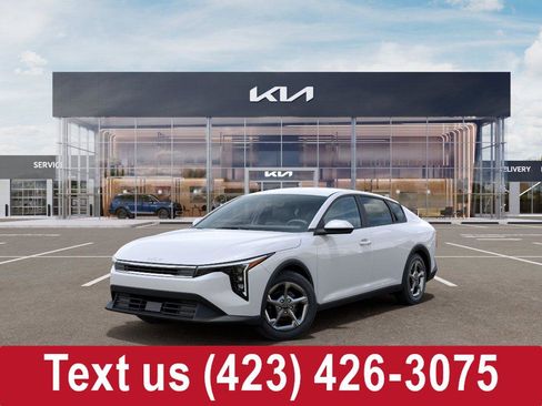 New 2026 Kia K4 LXS FWD image 1