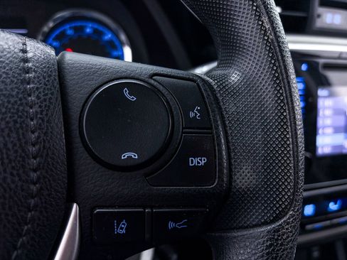 Used 2018 Toyota Corolla LE w/ Carpet Mat Package (TMS) image 20