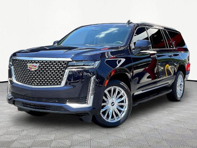 Used 2024 Cadillac Escalade ESV Premium Luxury AWD/4WD image 3