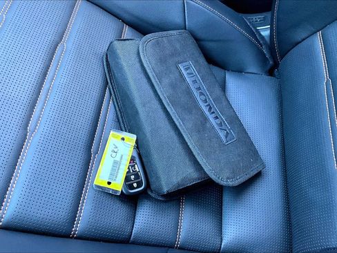 Used 2025 Honda CR-V Sport-L image 14