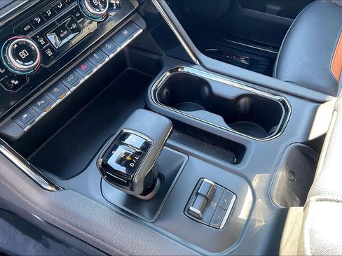 Used 2023 GMC Sierra 1500 AT4 w/ AT4 Premium Package image 14