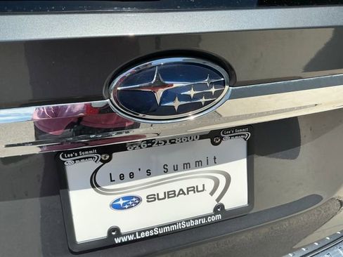 Used 2025 Subaru Ascent Touring w/ Popular Package #1 AWD/4WD image 4