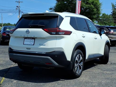 Certified 2023 Nissan Rogue SV w/ SV Premium B Package AWD/4WD image 3
