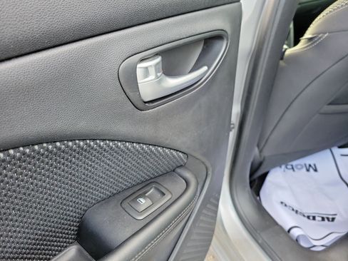 Used 2016 Dodge Dart SXT image 12