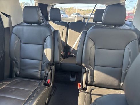 Used 2018 Chevrolet Traverse LT image 22