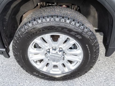 Used 2023 GMC Sierra 2500 Denali w/ Denali Ultimate Package image 52