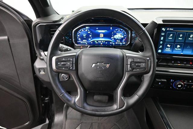 Used 2024 Chevrolet Silverado 2500 ZR2 w/ Technology Package AWD/4WD image 14