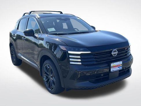 New 2026 Nissan Kicks SR w/ Cold Weather Package image 7