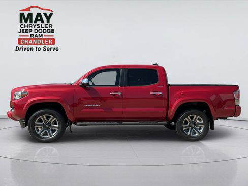 Used 2019 Toyota Tacoma Limited RWD image 4