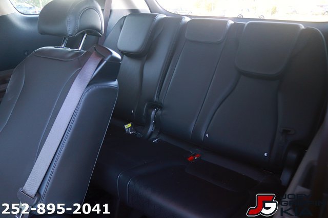 Certified 2026 Kia Carnival FWD image 16