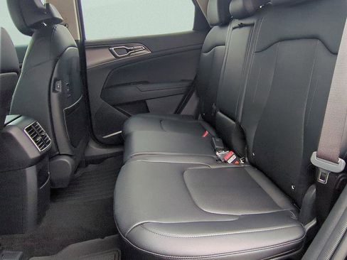 New 2026 Kia Sportage EX FWD image 13