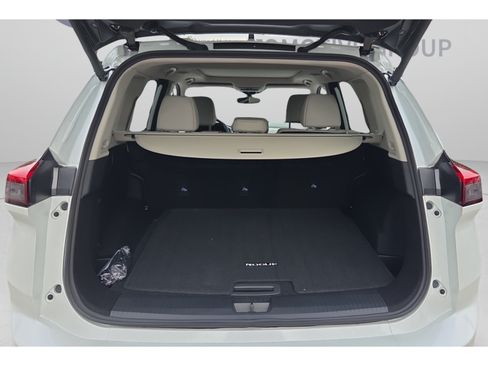 New 2026 Nissan Rogue Dark Armor FWD image 13