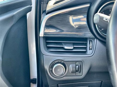 Used 2017 Buick Envision Essence image 17