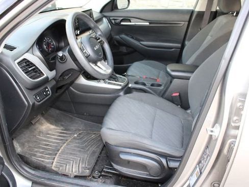 Used 2023 Kia Seltos LX image 15