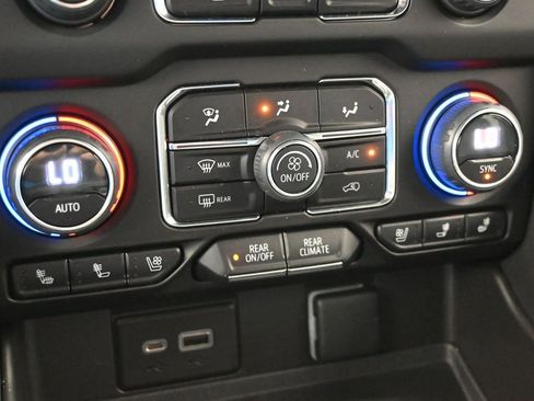 Used 2023 Chevrolet Tahoe High Country image 19