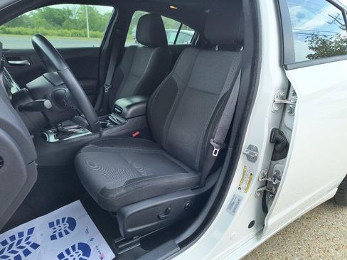 Used 2016 Dodge Charger SXT w/ Blacktop Package image 15