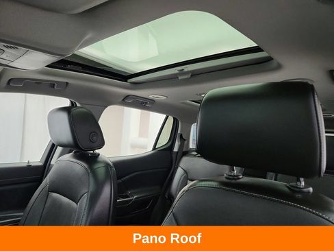 Used 2019 GMC Acadia SLT w/ GMC Pro Grade Package AWD/4WD image 12