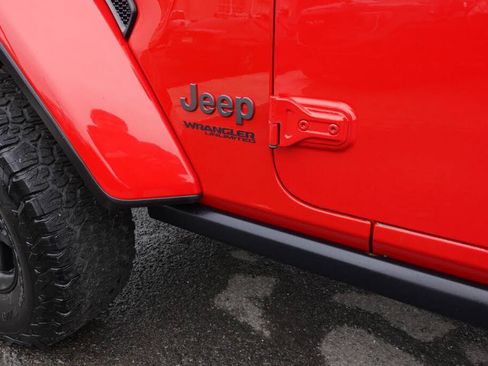 Used 2021 Jeep Wrangler Unlimited Rubicon AWD/4WD image 15