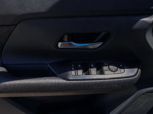 New 2026 Nissan Kicks SV w/ Cold Weather Package FWD image 24