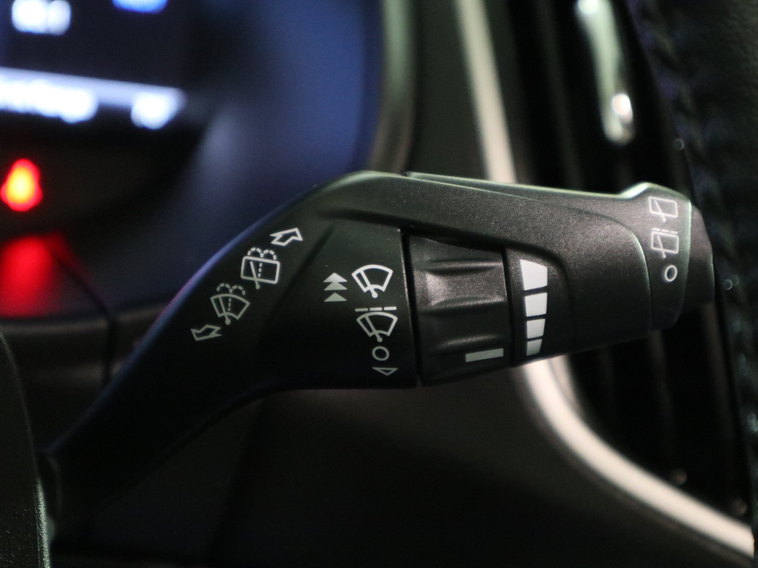 Used 2024 Ford Edge SEL AWD/4WD image 22