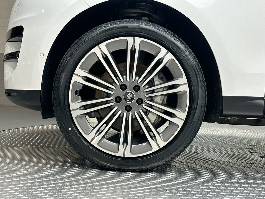 Certified 2025 Land Rover Range Rover Sport SE AWD/4WD image 17