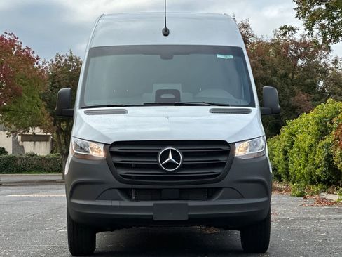 New 2026 Mercedes-Benz Sprinter 2500 image 8
