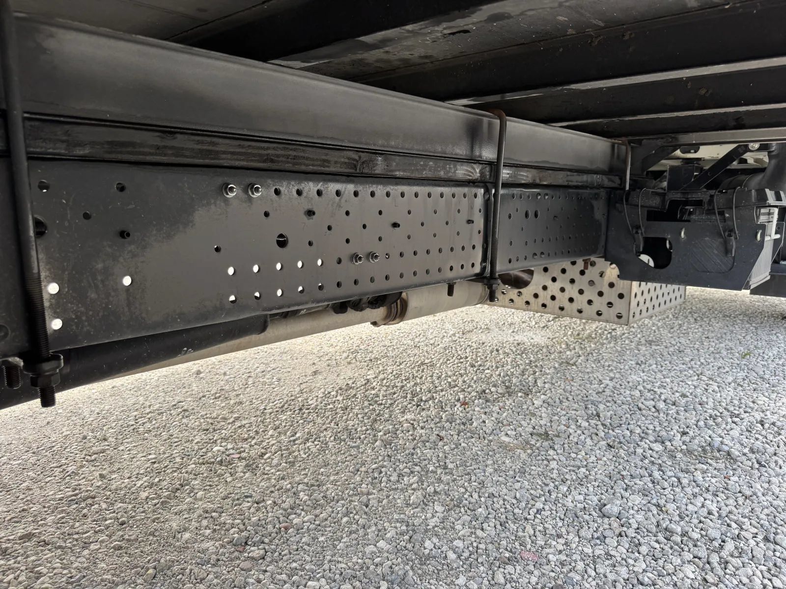 Used 2024 Isuzu NPR RWD image 15