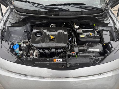 Used 2025 Kia Soul LX w/ LX Technology Package image 30