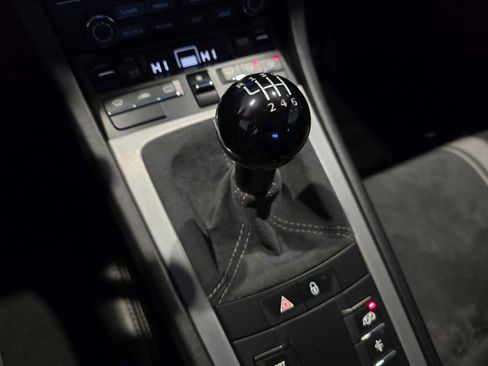 Used 2018 Porsche 911 GT3 image 26