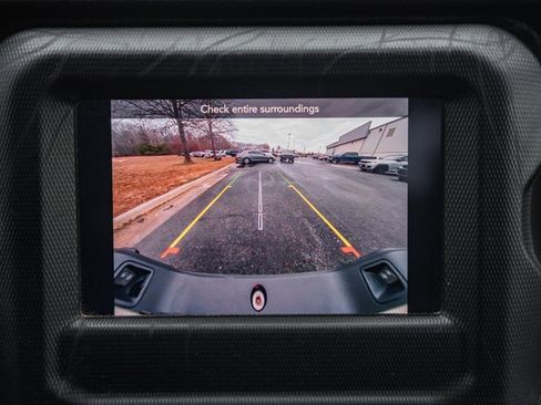 Used 2022 Jeep Gladiator Willys image 47