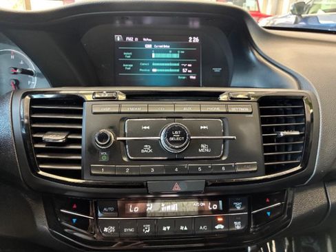 Used 2017 Honda Accord Sport Special Edition image 21