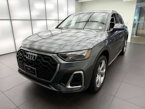 Certified 2023 Audi Q5 2.0T Premium Plus w/ Premium Plus Package AWD/4WD image 3