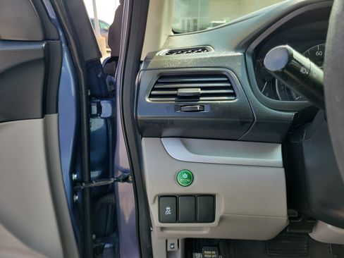 Used 2013 Honda CR-V LX image 20