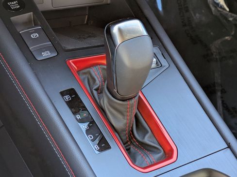 New 2026 Nissan Kicks SR w/ SR Premium Package FWD image 22