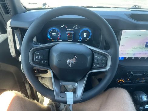 New 2025 Ford Bronco 4-Door image 19